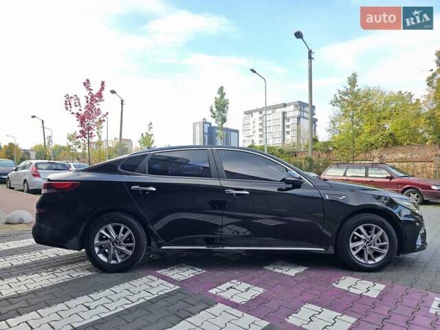 Черный Киа K5, объемом двигателя 2 л и пробегом 173 тыс. км за 14500 $, фото 5 на Automoto.ua