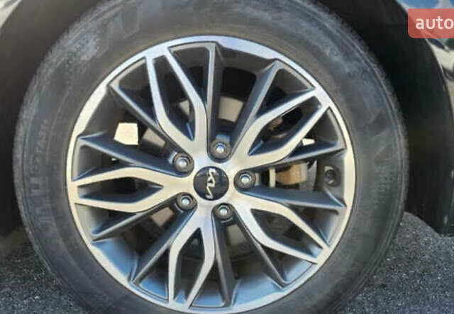 Черный Киа K5, объемом двигателя 2 л и пробегом 164 тыс. км за 12800 $, фото 22 на Automoto.ua