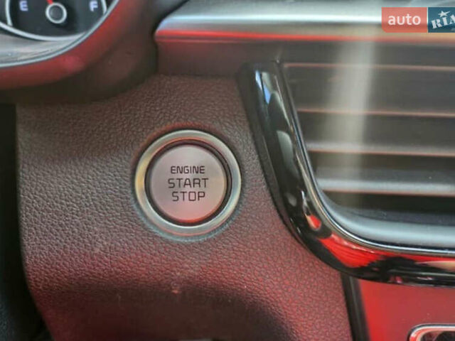 Черный Киа K5, объемом двигателя 2 л и пробегом 164 тыс. км за 11800 $, фото 21 на Automoto.ua