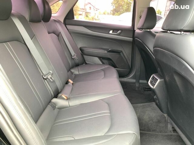 Чорний Кіа K5, об'ємом двигуна 2 л та пробігом 155 тис. км за 21290 $, фото 24 на Automoto.ua