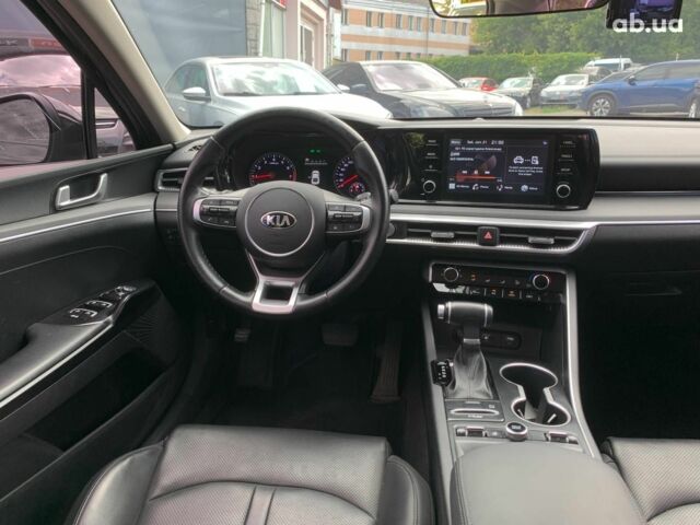 Чорний Кіа K5, об'ємом двигуна 2 л та пробігом 155 тис. км за 21290 $, фото 36 на Automoto.ua