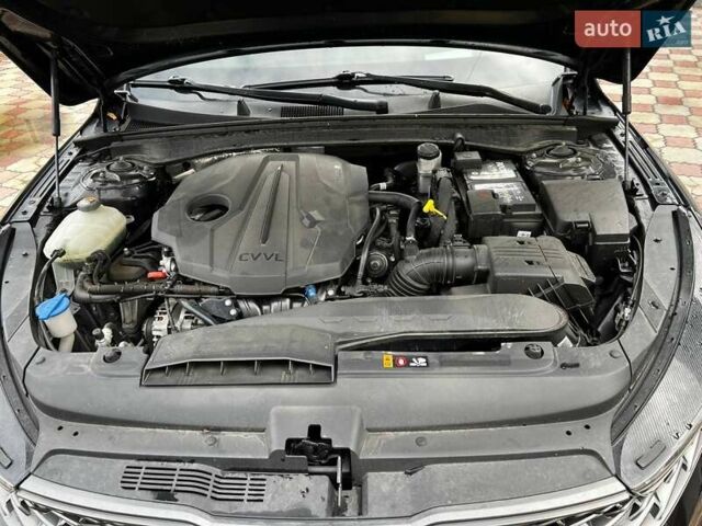 Черный Киа K5, объемом двигателя 2 л и пробегом 98 тыс. км за 27800 $, фото 24 на Automoto.ua