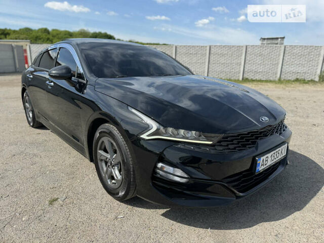 Черный Киа K5, объемом двигателя 2 л и пробегом 108 тыс. км за 22500 $, фото 1 на Automoto.ua