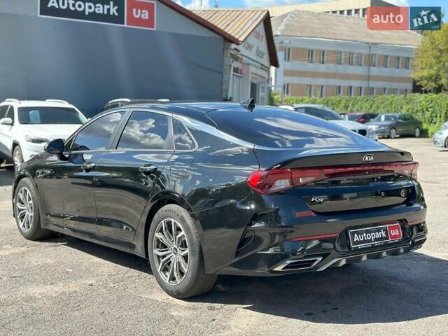 Черный Киа K5, объемом двигателя 2 л и пробегом 155 тыс. км за 21490 $, фото 7 на Automoto.ua