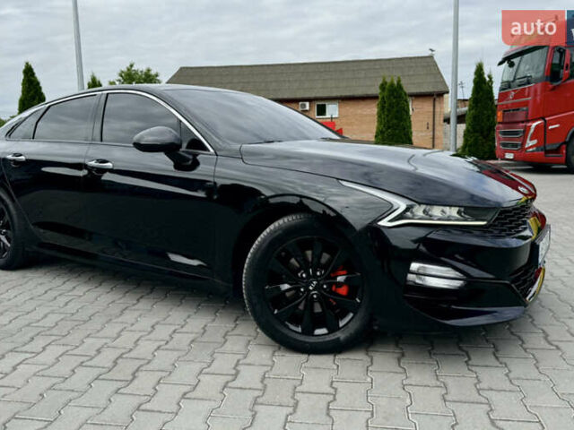 Черный Киа K5, объемом двигателя 2 л и пробегом 233 тыс. км за 22500 $, фото 3 на Automoto.ua