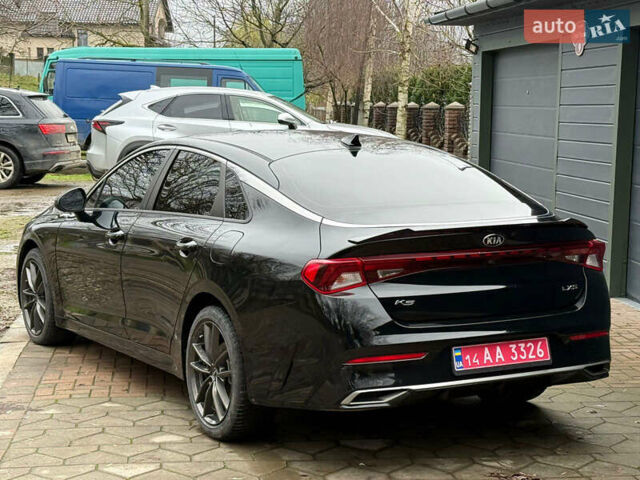 Чорний Кіа K5, об'ємом двигуна 1.6 л та пробігом 86 тис. км за 19900 $, фото 4 на Automoto.ua