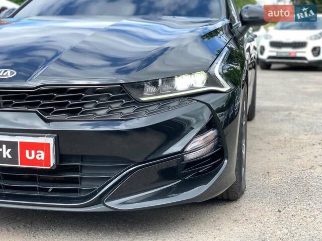 Чорний Кіа K5, об'ємом двигуна 2 л та пробігом 155 тис. км за 21250 $, фото 9 на Automoto.ua