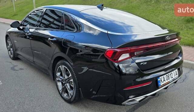 Чорний Кіа K5, об'ємом двигуна 1.6 л та пробігом 14 тис. км за 23500 $, фото 4 на Automoto.ua