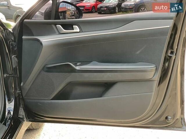 Чорний Кіа K5, об'ємом двигуна 2 л та пробігом 155 тис. км за 21250 $, фото 21 на Automoto.ua
