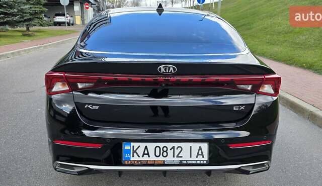 Чорний Кіа K5, об'ємом двигуна 1.6 л та пробігом 14 тис. км за 24000 $, фото 5 на Automoto.ua
