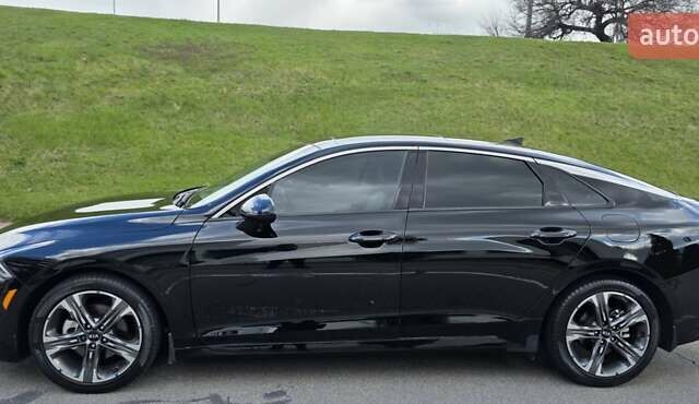 Чорний Кіа K5, об'ємом двигуна 1.6 л та пробігом 14 тис. км за 23500 $, фото 3 на Automoto.ua