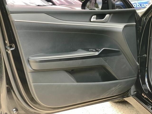 Чорний Кіа K5, об'ємом двигуна 2 л та пробігом 155 тис. км за 21290 $, фото 19 на Automoto.ua