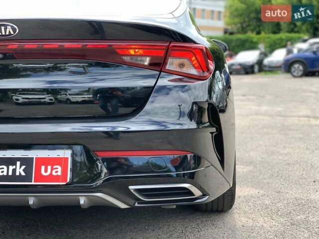 Чорний Кіа K5, об'ємом двигуна 2 л та пробігом 155 тис. км за 21250 $, фото 13 на Automoto.ua