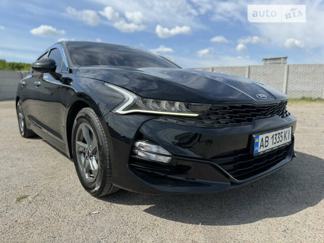 Чорний Кіа K5, об'ємом двигуна 2 л та пробігом 108 тис. км за 22500 $, фото 6 на Automoto.ua