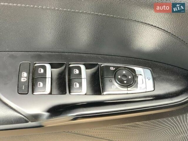 Чорний Кіа K5, об'ємом двигуна 2 л та пробігом 155 тис. км за 21250 $, фото 28 на Automoto.ua