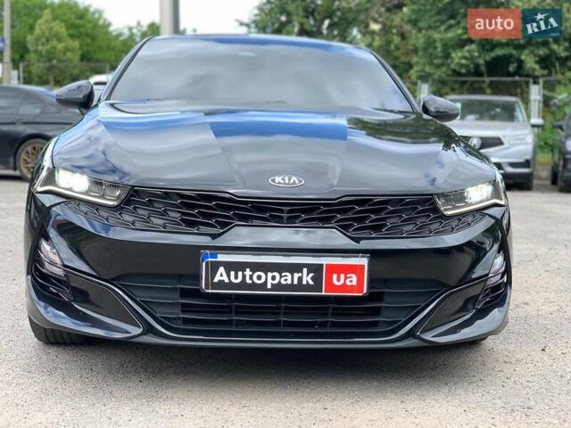 Чорний Кіа K5, об'ємом двигуна 2 л та пробігом 155 тис. км за 21250 $, фото 3 на Automoto.ua