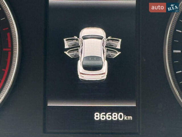 Чорний Кіа K5, об'ємом двигуна 1.6 л та пробігом 86 тис. км за 19900 $, фото 14 на Automoto.ua