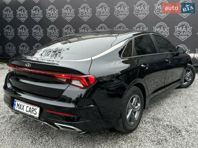 Черный Киа K5, объемом двигателя 2 л и пробегом 155 тыс. км за 19200 $, фото 5 на Automoto.ua