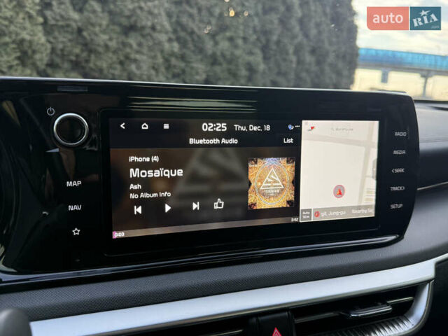 Черный Киа K5, объемом двигателя 2 л и пробегом 137 тыс. км за 22900 $, фото 44 на Automoto.ua