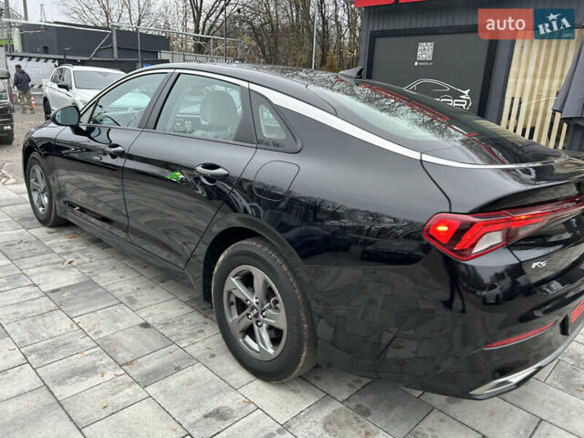 Черный Киа K5, объемом двигателя 1.6 л и пробегом 109 тыс. км за 20500 $, фото 16 на Automoto.ua