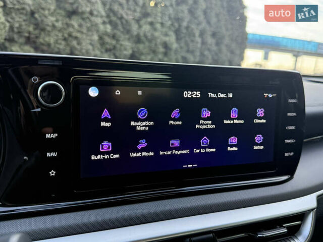 Черный Киа K5, объемом двигателя 2 л и пробегом 137 тыс. км за 22900 $, фото 42 на Automoto.ua