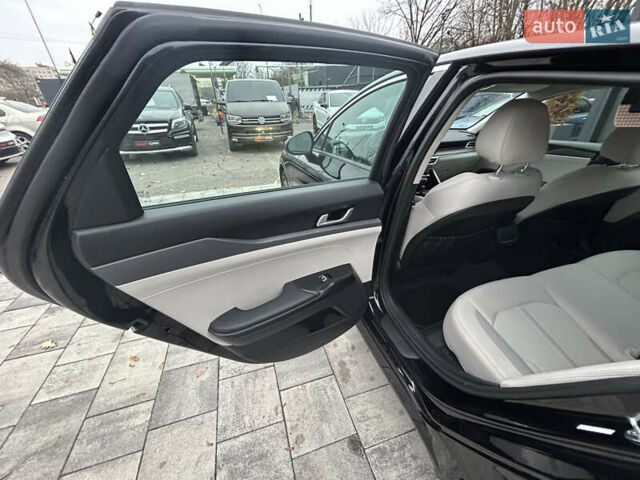 Черный Киа K5, объемом двигателя 1.6 л и пробегом 109 тыс. км за 20500 $, фото 22 на Automoto.ua