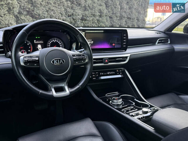 Черный Киа K5, объемом двигателя 2 л и пробегом 137 тыс. км за 22900 $, фото 21 на Automoto.ua