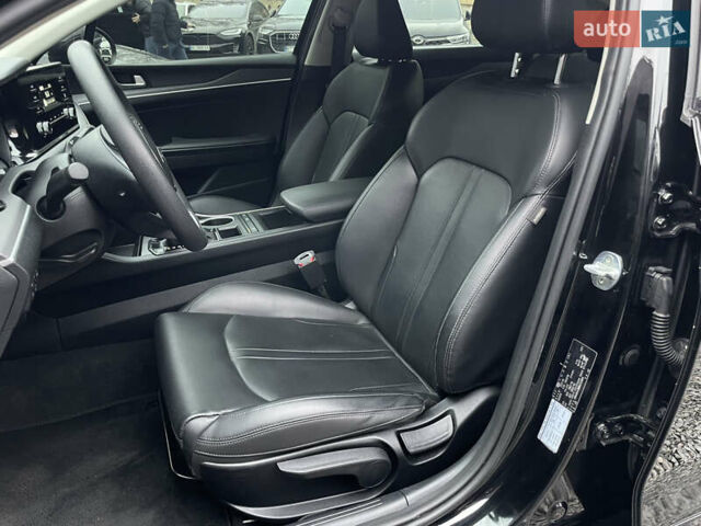 Черный Киа K5, объемом двигателя 2 л и пробегом 155 тыс. км за 19200 $, фото 7 на Automoto.ua