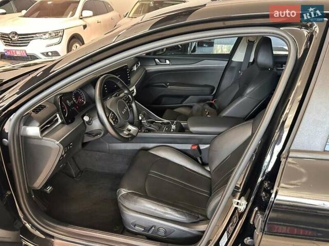 Черный Киа K5, объемом двигателя 2 л и пробегом 171 тыс. км за 21900 $, фото 19 на Automoto.ua