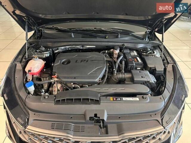 Черный Киа K5, объемом двигателя 2 л и пробегом 171 тыс. км за 21900 $, фото 9 на Automoto.ua