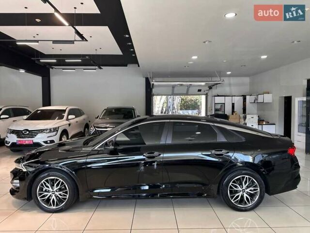 Черный Киа K5, объемом двигателя 2 л и пробегом 171 тыс. км за 21900 $, фото 7 на Automoto.ua
