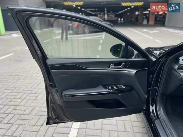 Чорний Кіа K5, об'ємом двигуна 2.5 л та пробігом 19 тис. км за 32900 $, фото 19 на Automoto.ua