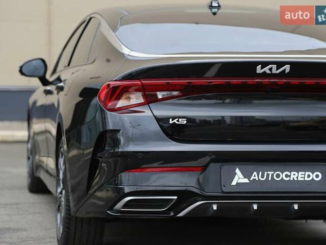 Черный Киа K5, объемом двигателя 2 л и пробегом 42 тыс. км за 28500 $, фото 7 на Automoto.ua