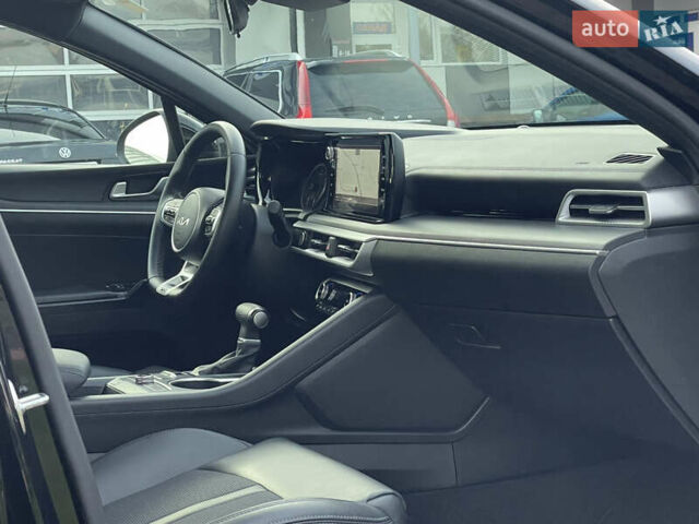 Черный Киа K5, объемом двигателя 1.6 л и пробегом 7 тыс. км за 23199 $, фото 52 на Automoto.ua