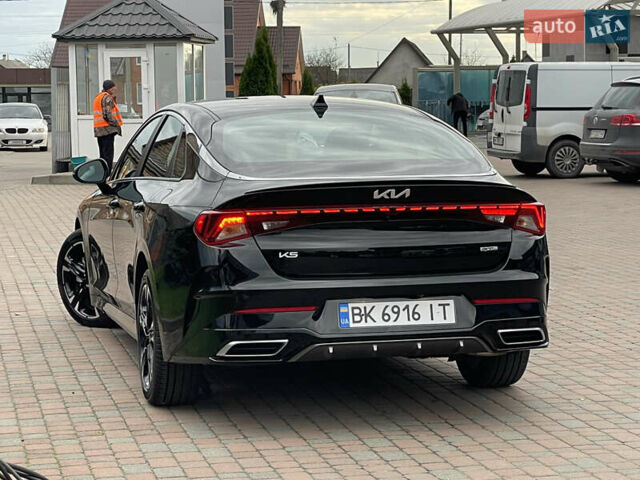 Черный Киа K5, объемом двигателя 1.6 л и пробегом 7 тыс. км за 23199 $, фото 3 на Automoto.ua