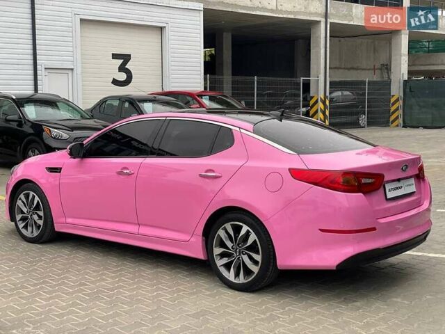 Красный Киа K5, объемом двигателя 2 л и пробегом 160 тыс. км за 11999 $, фото 8 на Automoto.ua