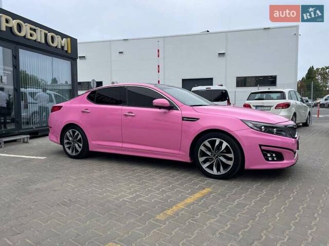Красный Киа K5, объемом двигателя 2 л и пробегом 160 тыс. км за 11999 $, фото 3 на Automoto.ua