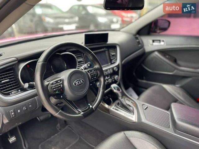 Красный Киа K5, объемом двигателя 2 л и пробегом 160 тыс. км за 11999 $, фото 11 на Automoto.ua