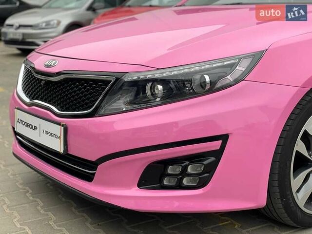 Красный Киа K5, объемом двигателя 2 л и пробегом 160 тыс. км за 11999 $, фото 2 на Automoto.ua