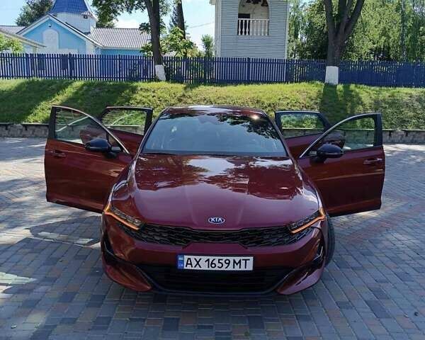 Красный Киа K5, объемом двигателя 1.59 л и пробегом 10 тыс. км за 24000 $, фото 1 на Automoto.ua