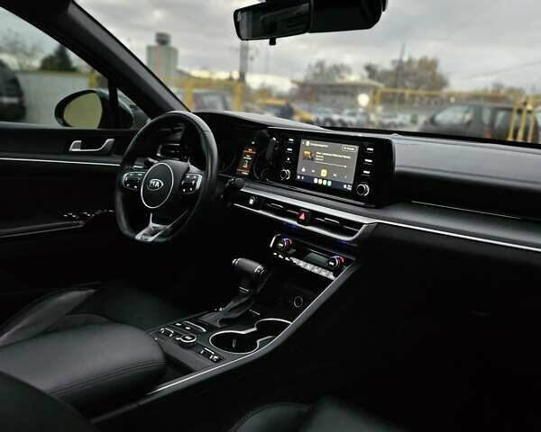 Красный Киа K5, объемом двигателя 1.6 л и пробегом 117 тыс. км за 24500 $, фото 31 на Automoto.ua