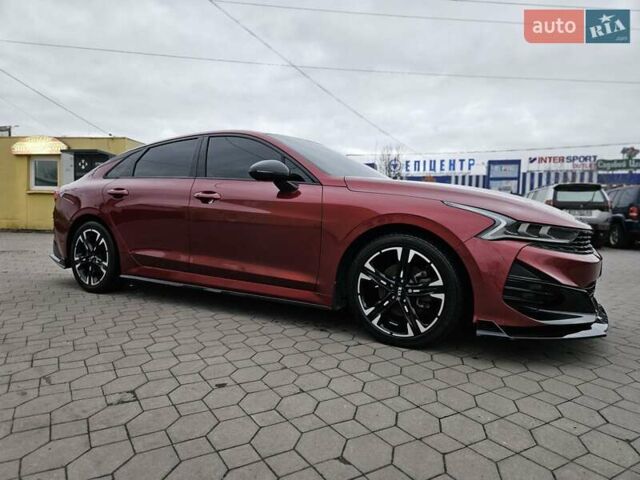 Красный Киа K5, объемом двигателя 1.6 л и пробегом 117 тыс. км за 24500 $, фото 2 на Automoto.ua