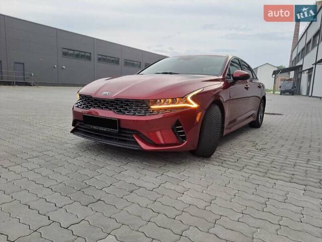 Красный Киа K5, объемом двигателя 1.6 л и пробегом 52 тыс. км за 20500 $, фото 7 на Automoto.ua