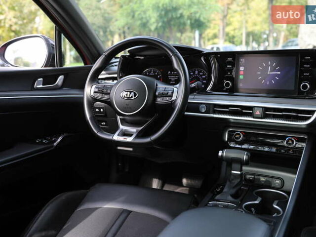 Червоний Кіа K5, об'ємом двигуна 1.6 л та пробігом 8 тис. км за 21500 $, фото 11 на Automoto.ua
