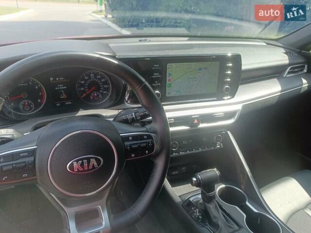 Червоний Кіа K5, об'ємом двигуна 1.6 л та пробігом 7 тис. км за 24000 $, фото 2 на Automoto.ua