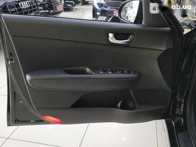Кіа K5, об'ємом двигуна 1.7 л та пробігом 146 тис. км за 13900 $, фото 10 на Automoto.ua