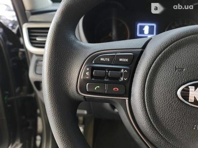 Кіа K5, об'ємом двигуна 1.7 л та пробігом 146 тис. км за 13900 $, фото 13 на Automoto.ua
