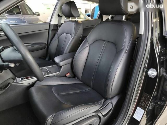 Кіа K5, об'ємом двигуна 1.7 л та пробігом 146 тис. км за 13900 $, фото 22 на Automoto.ua
