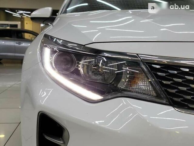 Кіа K5, об'ємом двигуна 2 л та пробігом 173 тис. км за 12000 $, фото 6 на Automoto.ua