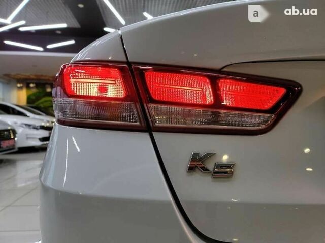 Кіа K5, об'ємом двигуна 2 л та пробігом 173 тис. км за 12000 $, фото 7 на Automoto.ua